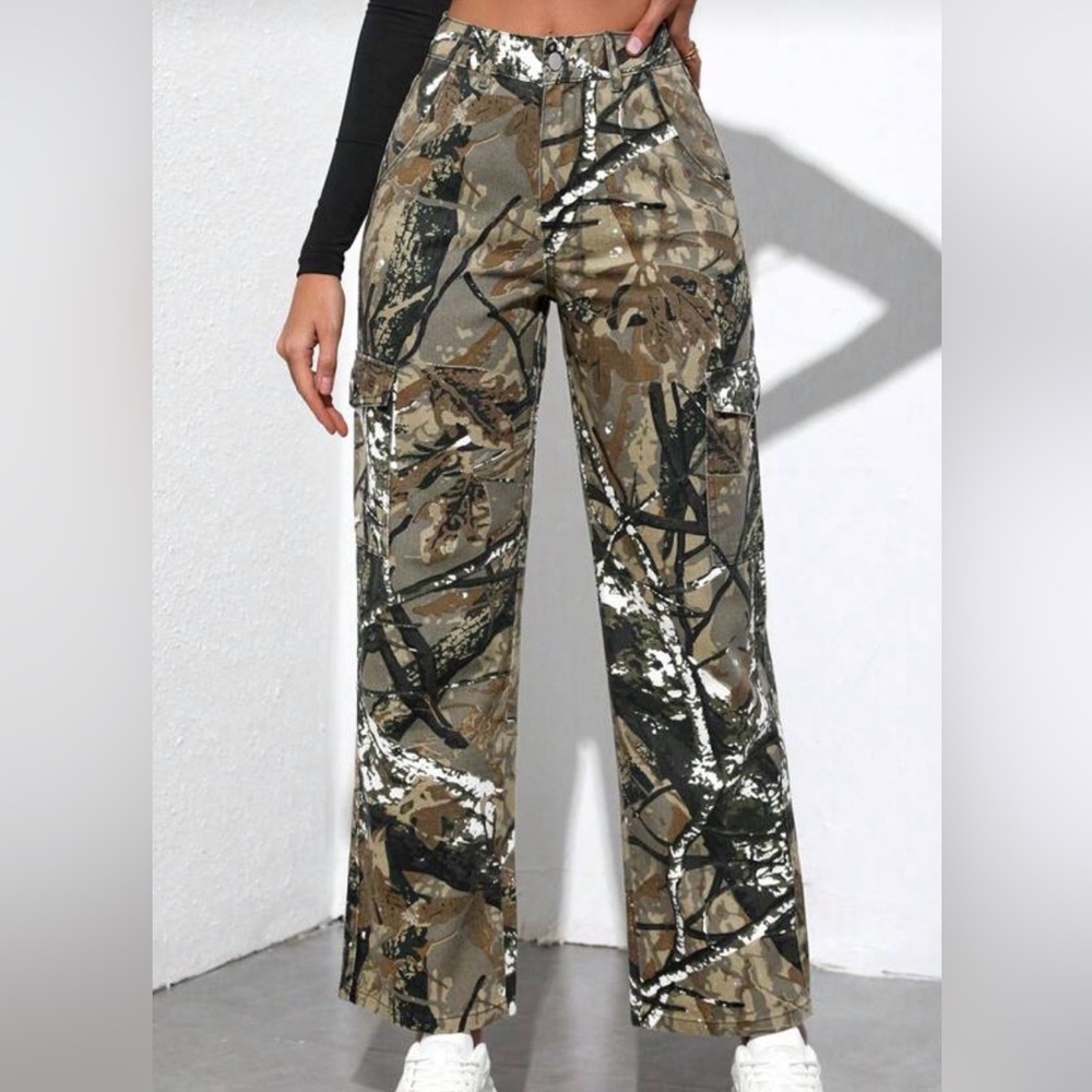 SHEIN PETITE All-over Camo Printed Straight-leg Denim Trousers